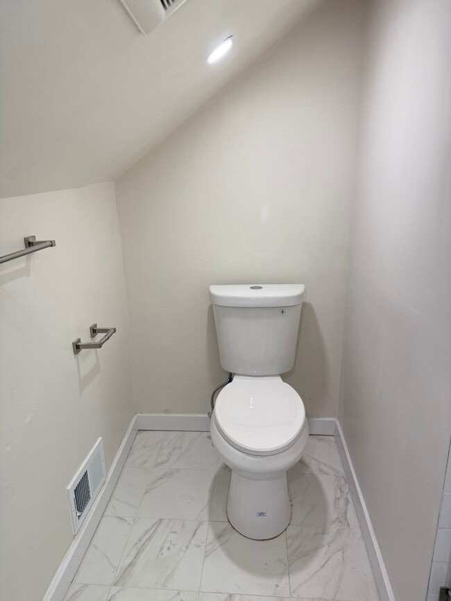 Photo - 19 Nichols St Unit 3