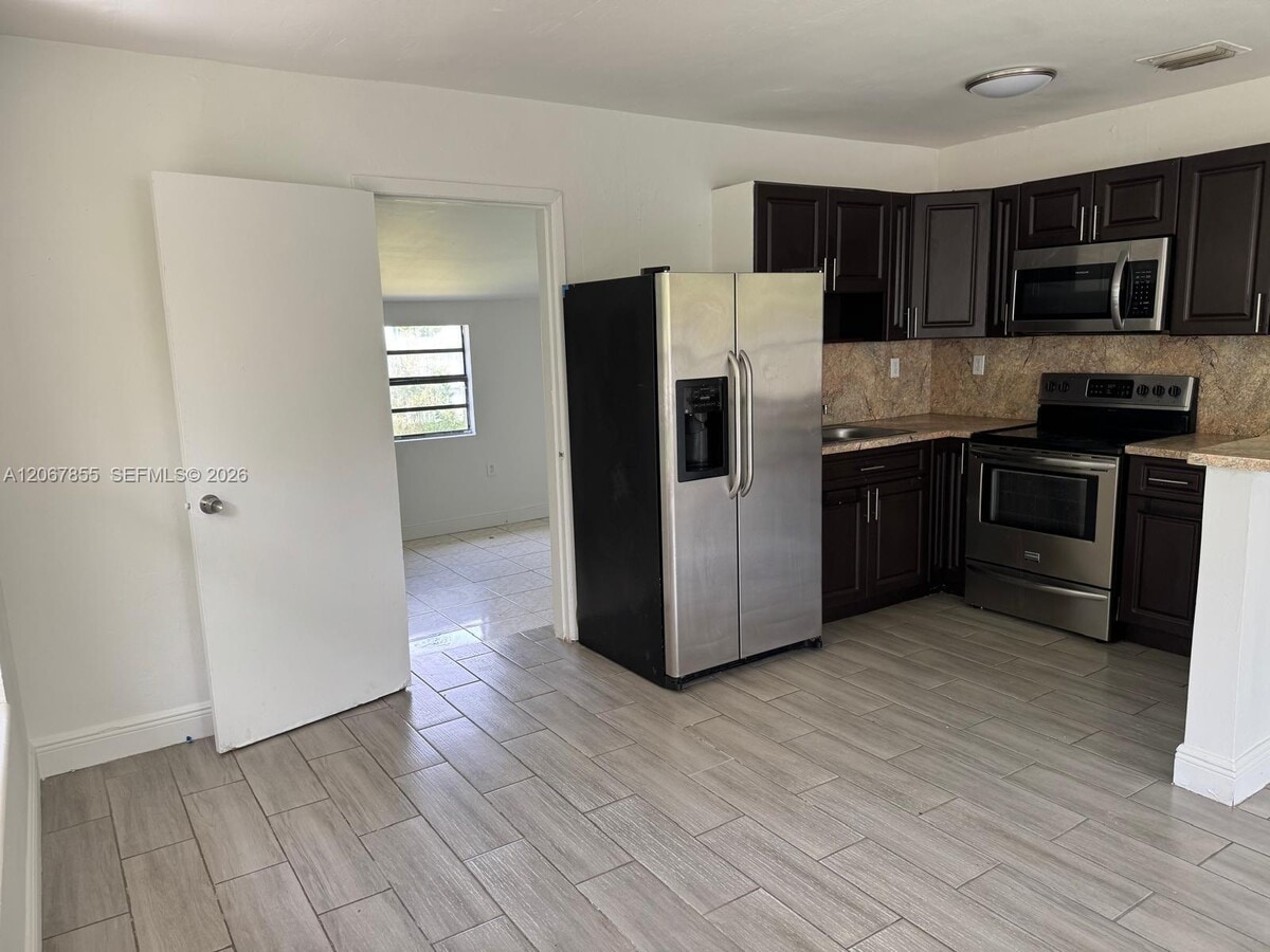 Photo - 20535 NW 24th Ave