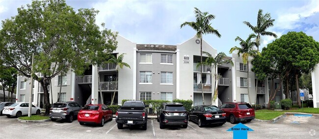 Building Photo - 711 SW 111th Way Unit 308-7 Rental