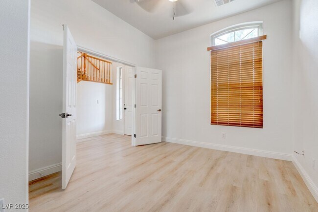 Photo - 3721 Alcantara Ln