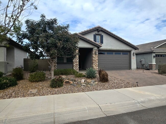 Photo - UPGRADED LIKE-NEW 3-BEDROOM WITH COMMUNITY POOL