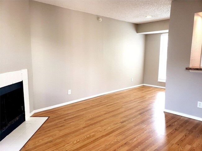 Photo - 1901 N Fitzhugh Ave Unidad 22B