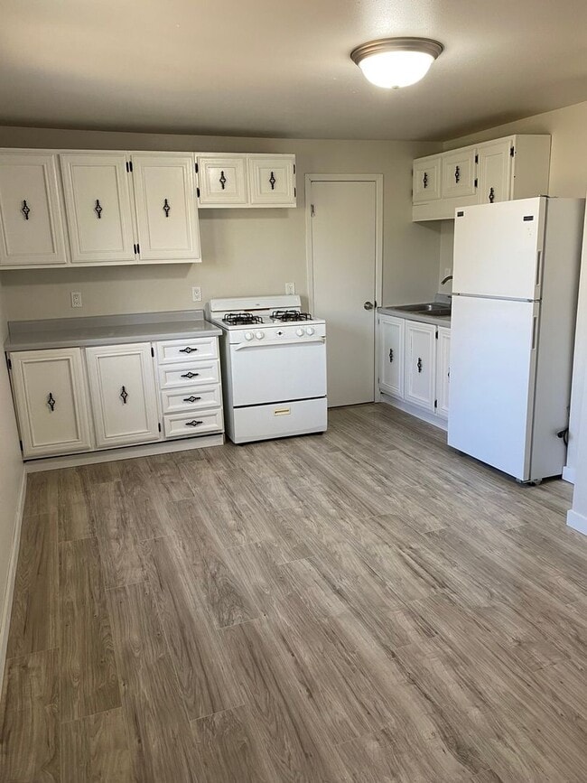 Photo - Clermont Unit 1/2