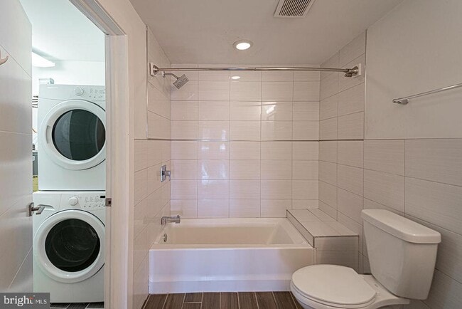 Photo - 135 N 3rd St Unidad 4C