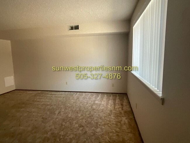 Photo - 1621 N Farmington Ave Unit #4