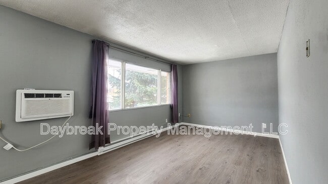 Photo - 32 10th Ave N Unit 1