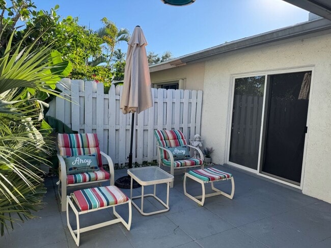 Photo - 8617 Pluto Ter