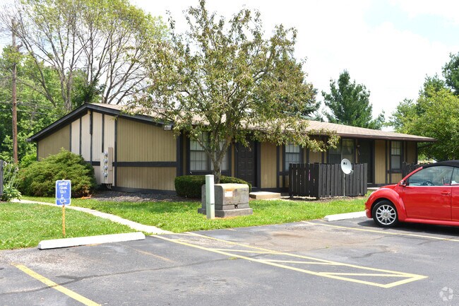 Concord Square Apartments - Concord Square Apartments