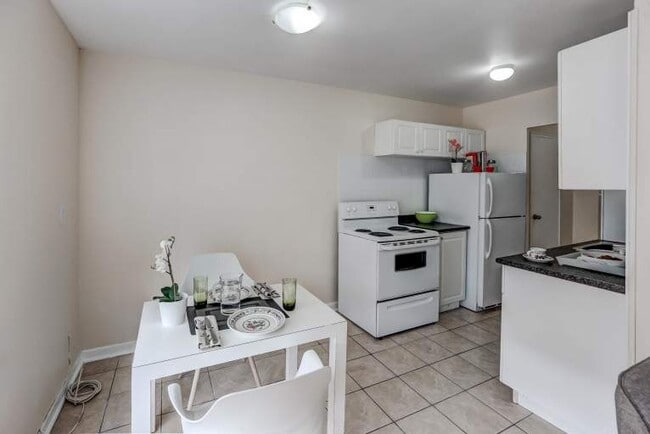 Photo - Birchmount Apartments - 3 Bedroom Unit 3 Bedroom
