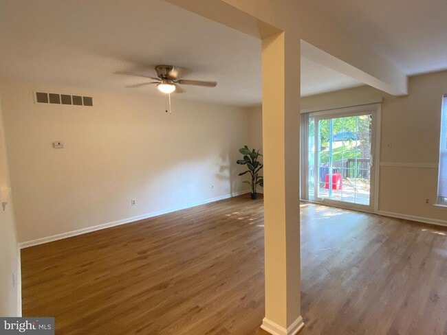 Photo - 116 Village Dr