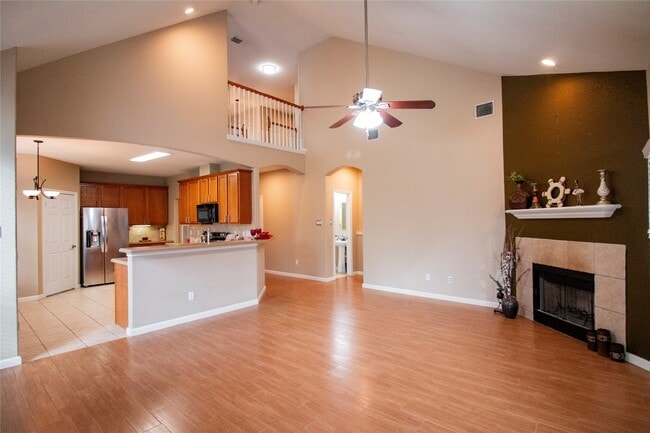 Photo - 3318 Shadowcrest Ct