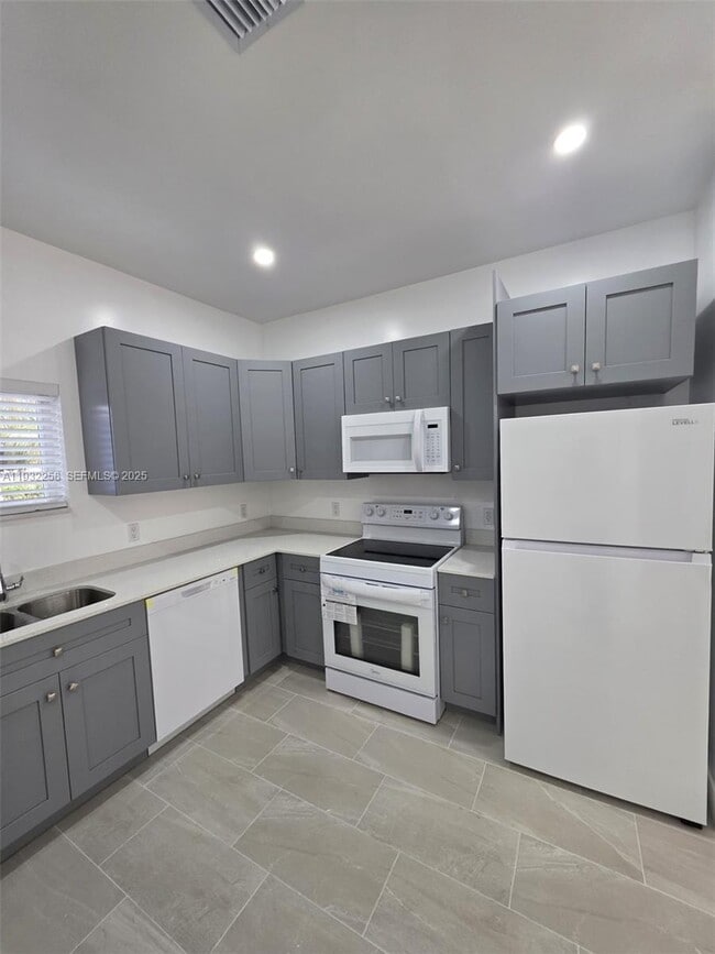 Photo - 21210 SW 119th Ave Unidad 2