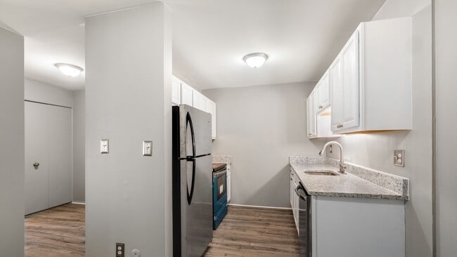 Photo - Maplehurst Apartments