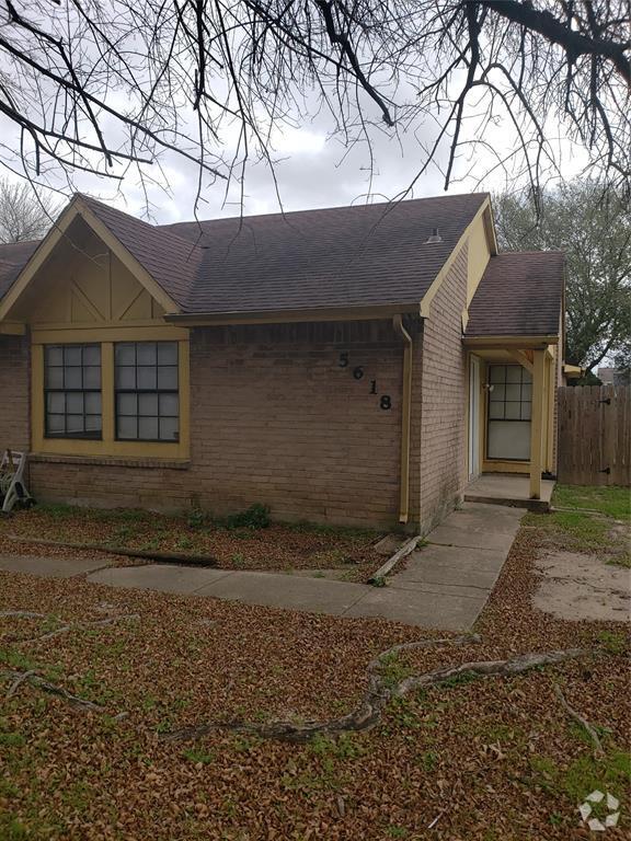 Building Photo - 5618 Hollow Pines Dr Rental