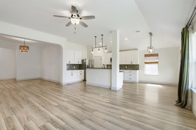 Photo - 13620 Glen Mark Dr