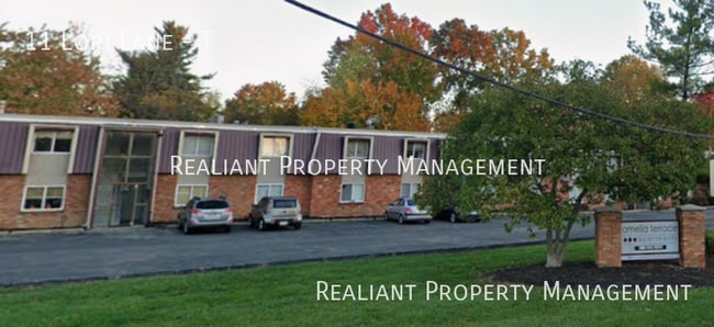 Building Photo - 11 Lori Ln Unit T