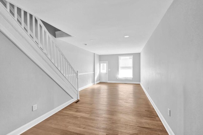 Photo - 1802 E 29th St