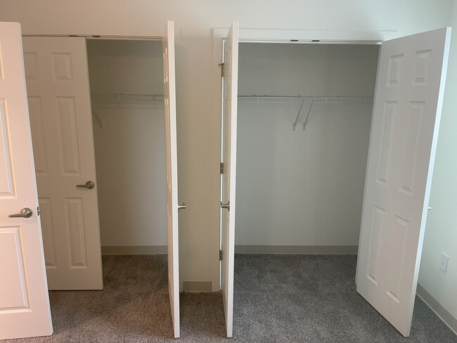 Armarios - Brookhollow Senior