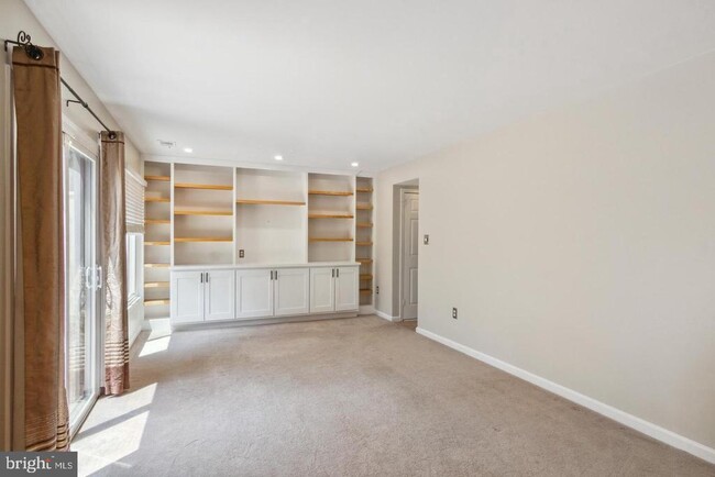 Photo - 11070 Saffold Way Townhome