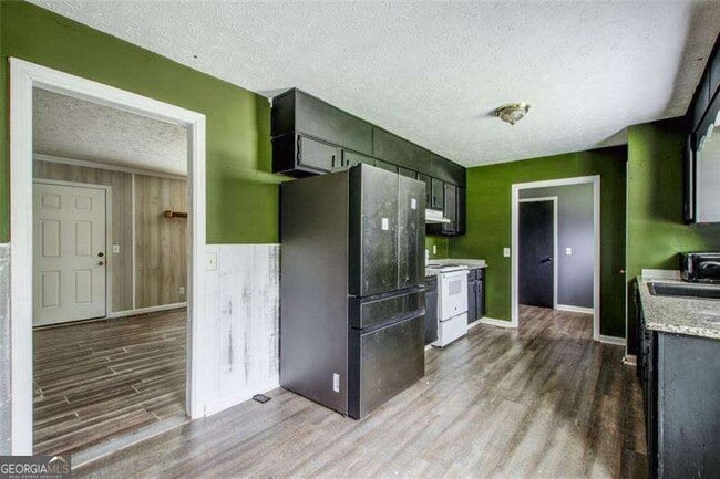 Photo - 2193 Kings Forest Dr SE