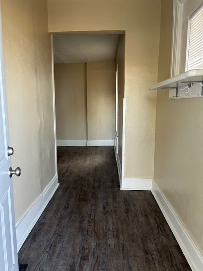 Photo - 820-822 HUFFMAN Unit 820