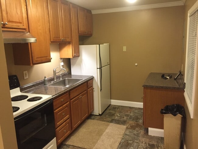 Photo - 3558 Marion Avenue Unit Apartment C