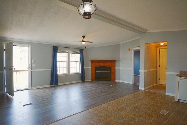 Photo - 106 Fishtail Ct