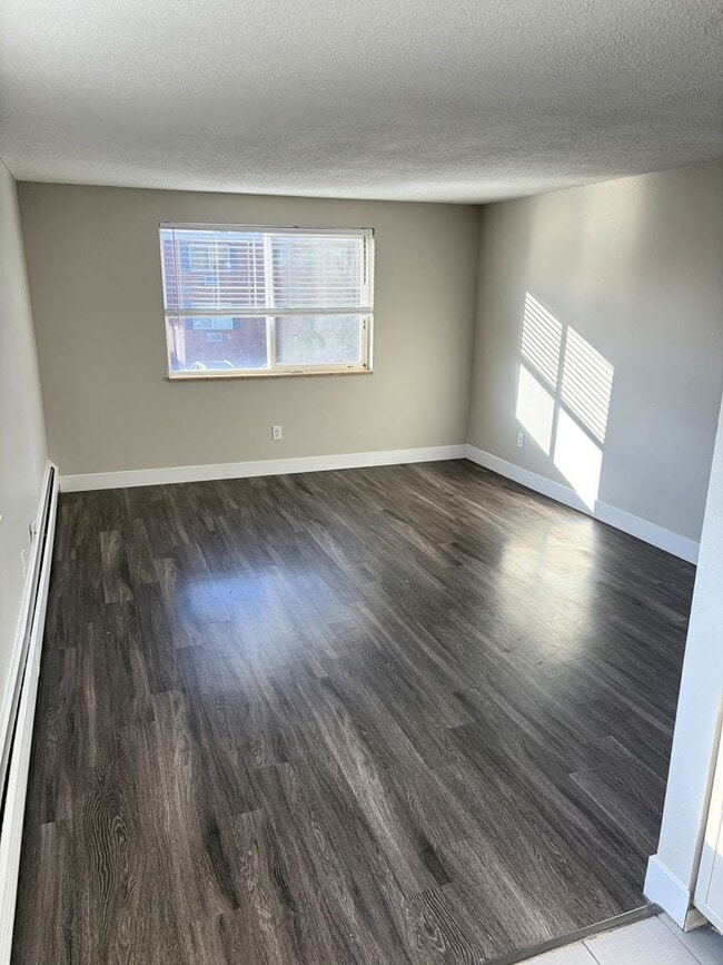 Photo - Spacious, Renovated 1-Bedroom - Convenient Location! Wadsworth Station West Unit 8170-6