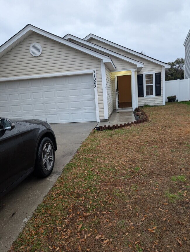 Photo - 1068 Stoney Falls Blvd