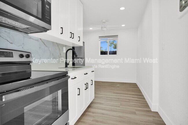 Photo - 210 Beacom Blvd Condo Unit 214