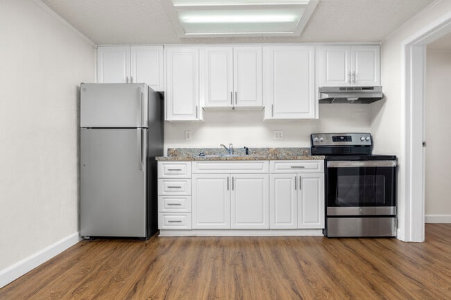 1 Bedroom Kitchen - Amberwood Hills