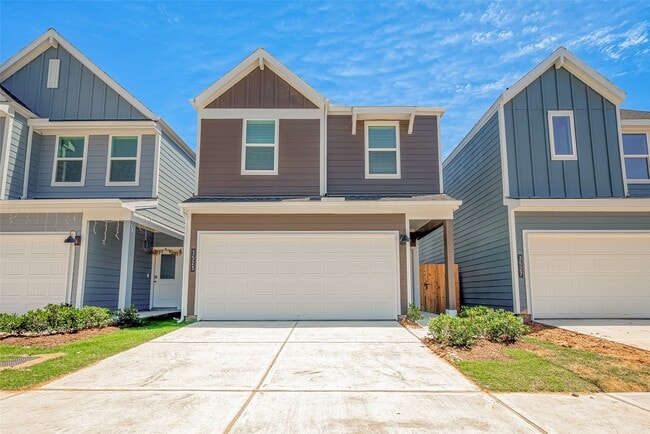 Building Photo - 3523 Adelie Ln