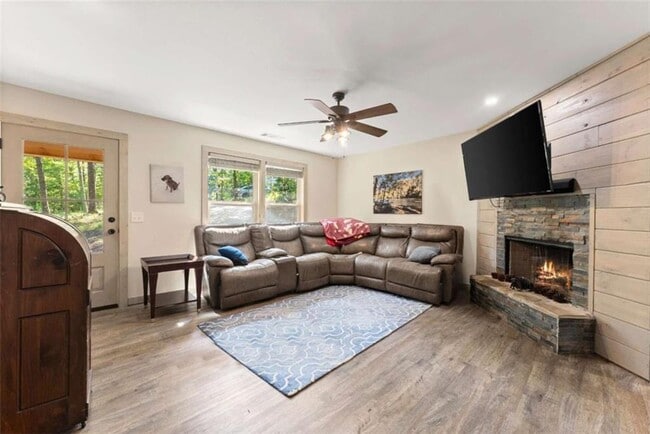 Photo - 309 Fowler Creek Dr