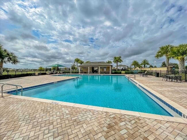 Photo - 369 Annabelle Way