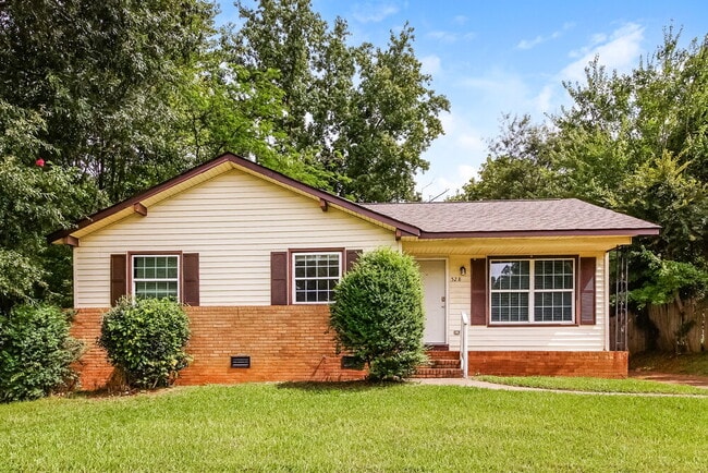 Building Photo - 528 W Arrowood Rd Rental