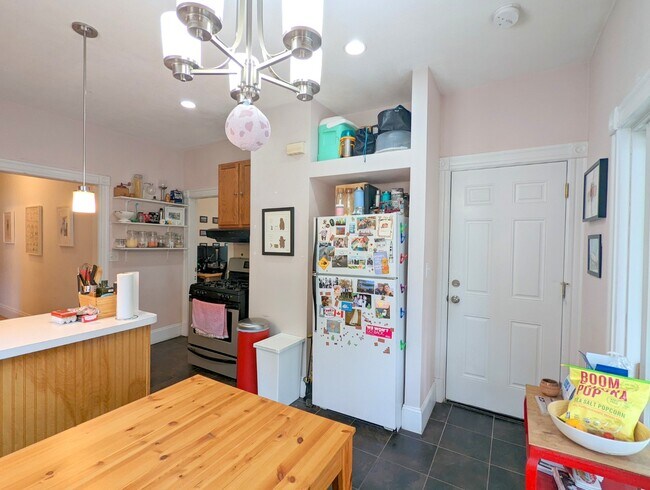 Photo - 392 Washington St Unit 1