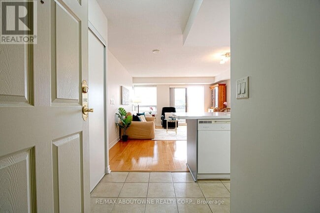 Photo - 350 Princess Royal Dr Unit 1002