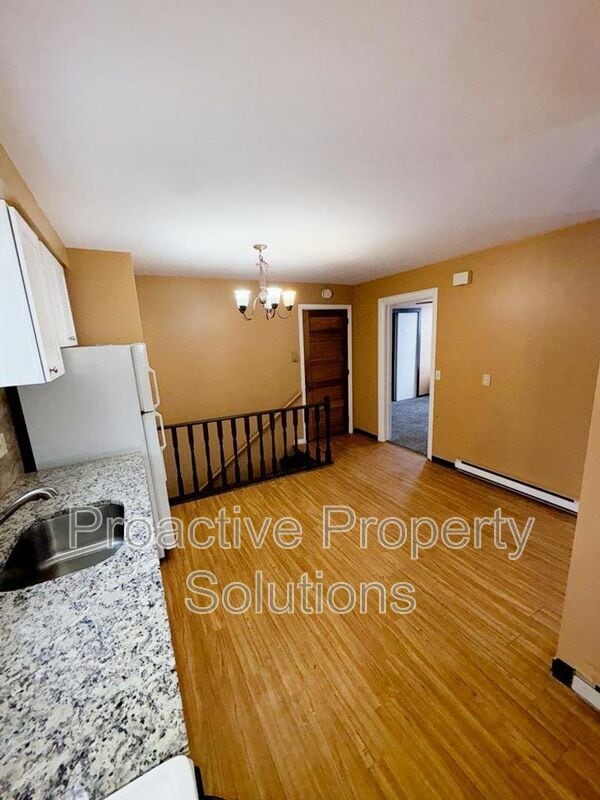 Photo - 716 W Lackawanna Ave Unit Upper Left