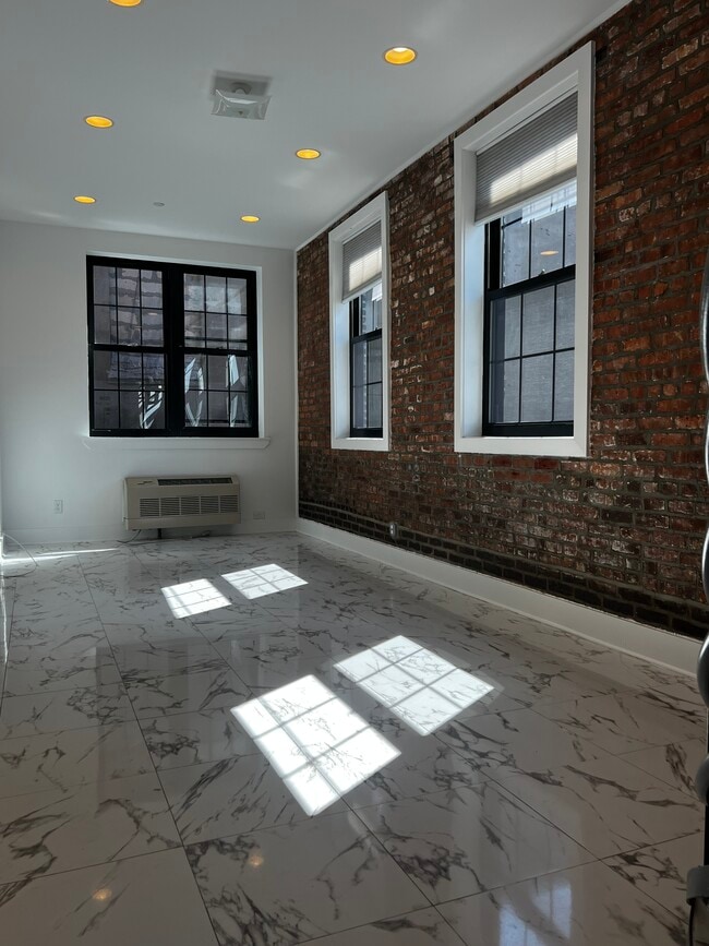2575 22nd St Unit 2