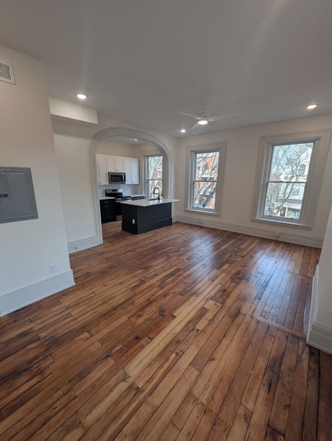 Photo - Beautifully Renovated 1 Bed, 1 Bath in Historic Covington Unidad Apartment 3