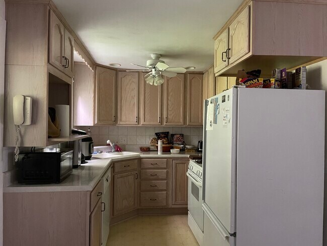 Photo - 219 Tareyton Dr