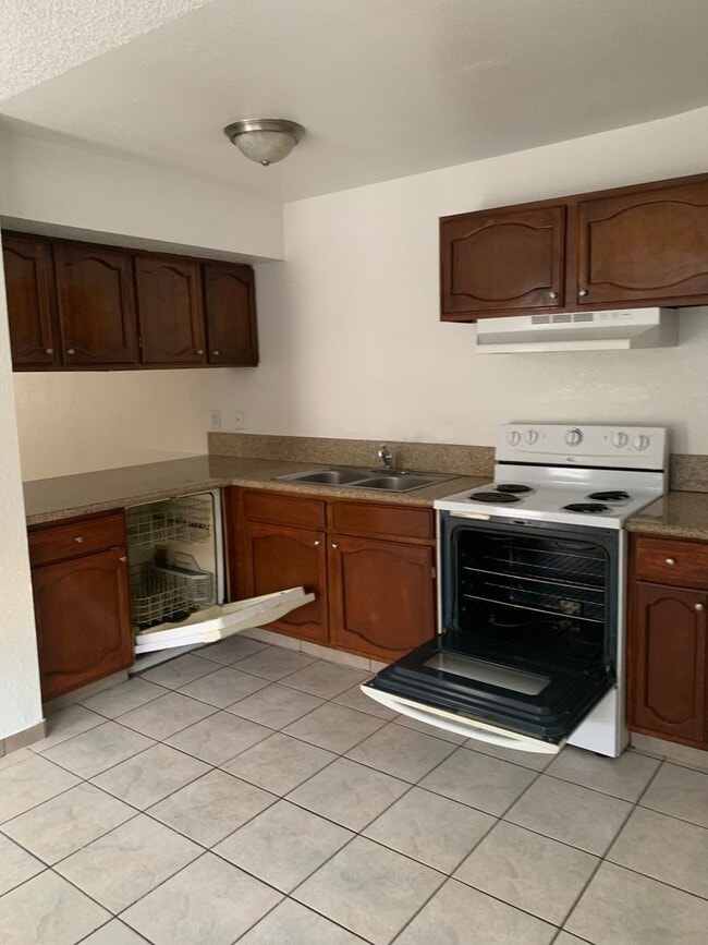 Photo - MUST SEE ONE BEDROOM TOWNHOME!