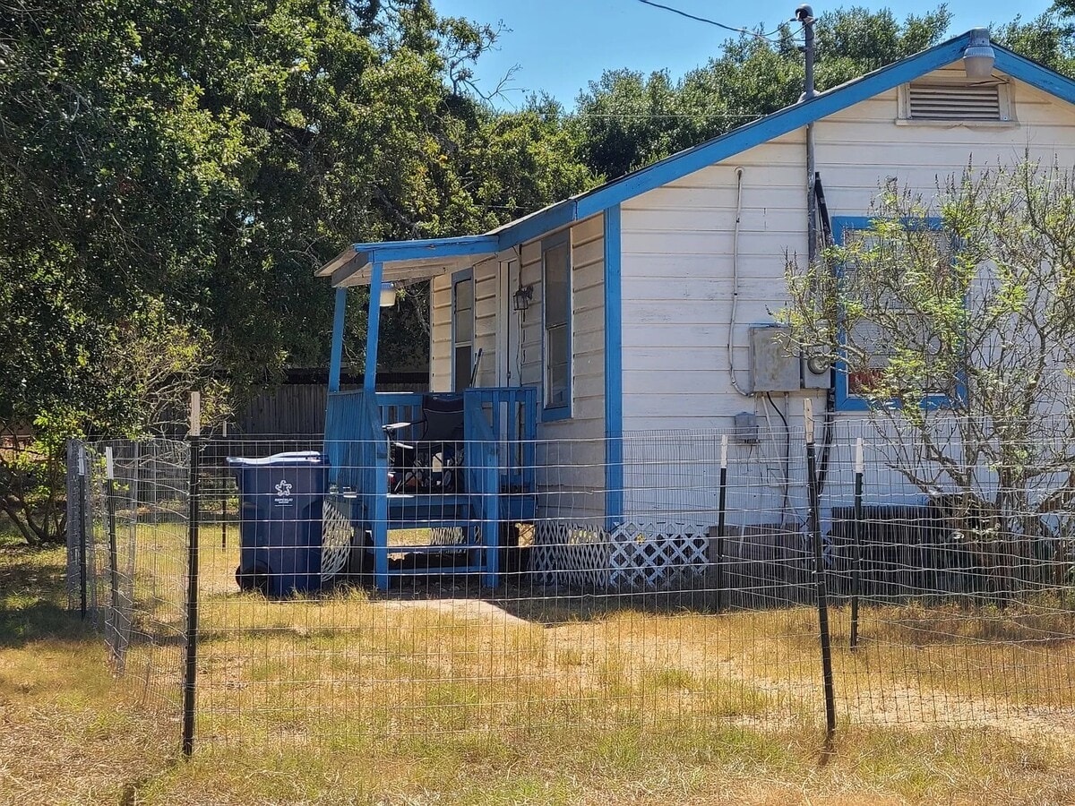 Photo - 1615 Saint Marys St