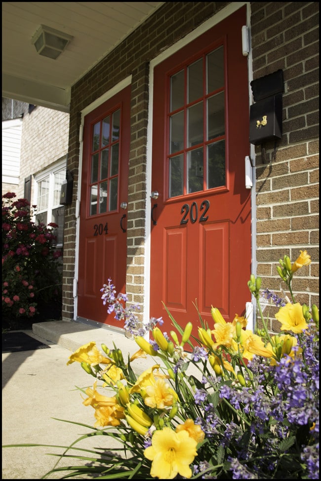 Photo - Middletown Manor