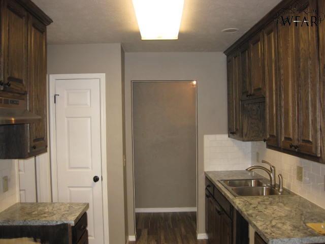 Photo - 11 Lackland Cir