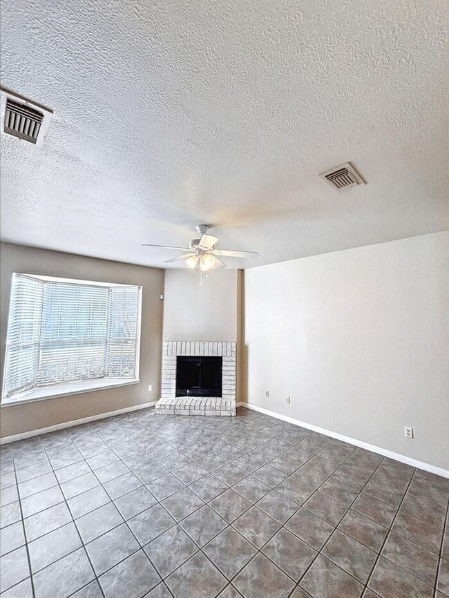 Photo - 8310 Wild Rose St