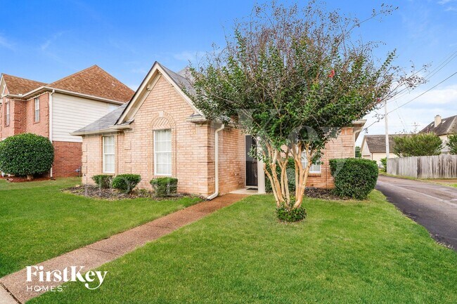 Photo - 726 Silver Sands Dr