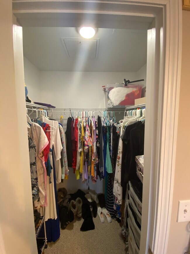 140 Carriage Crossing Ln Condo Unit 140 Condo for Rent in Middletown