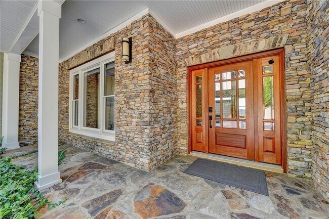 3151 Winding Lake Dr
