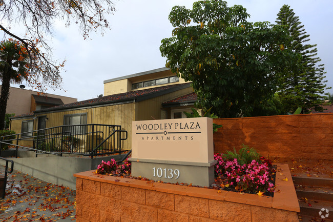 Building Photo - Woodley Plaza Rental